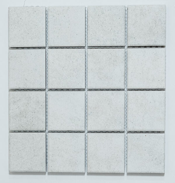 Mineral Blanco Mosaic 48mm R-11 a/slip (30×30)