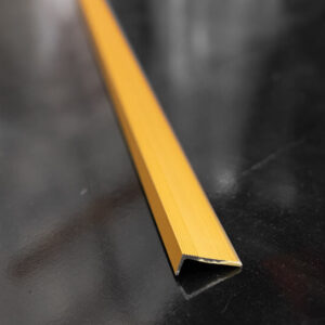 Angle Edge Gold 900mm (8mm Return)