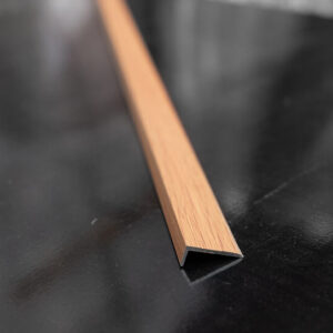 Angle Edge Oak 2700mm  (8mm Return)